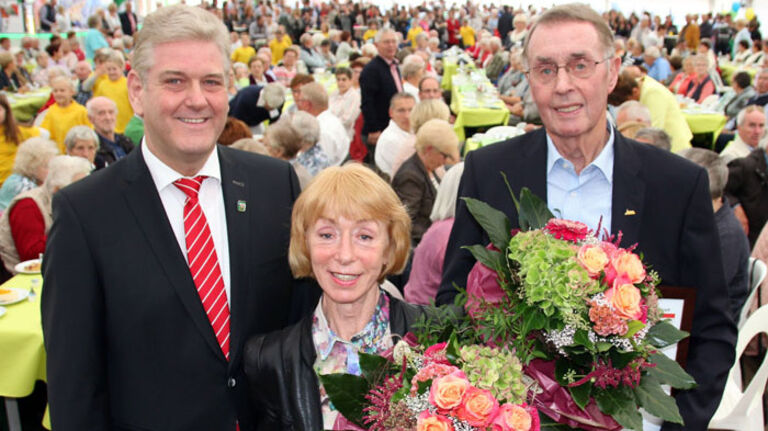 Ingrid Nachtmann erhält Ehrennadel