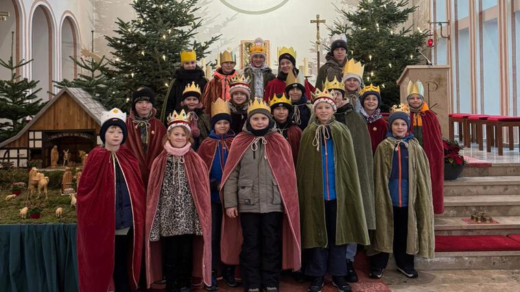 Sternsinger Anreppen bringen Segen und sammeln für Kinder