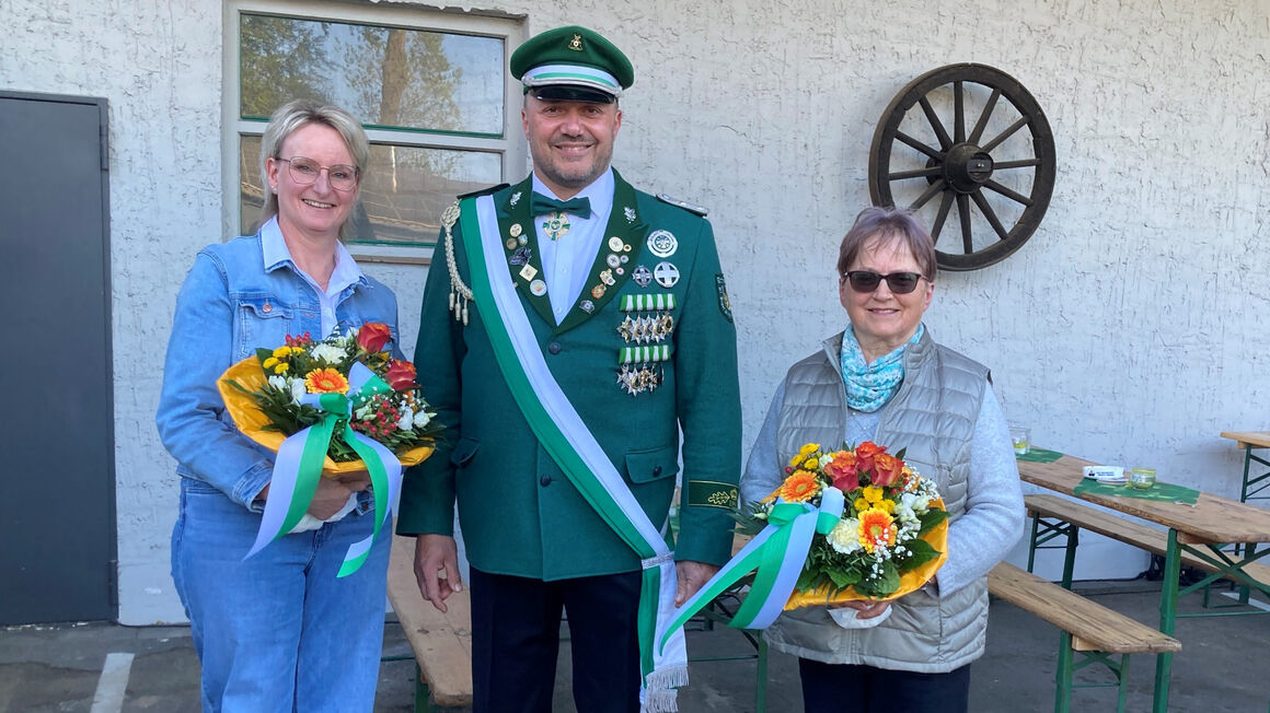 Ausmarsch der Schützenbruderschaft zum Hof Troja